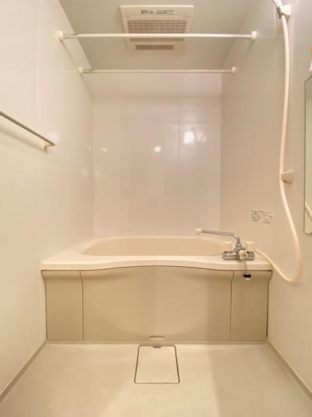 シャルマンドミール