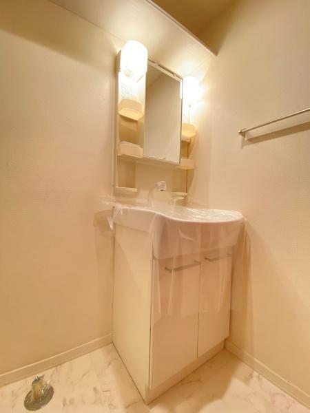 シャルマンドミール