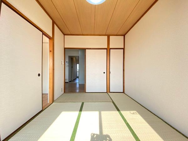 サンプレイス