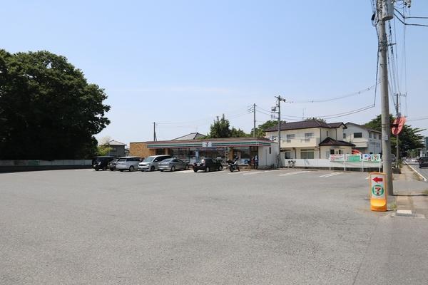 学園ハイツB(セブンイレブン松伏築比地店)