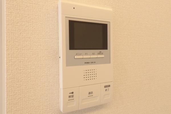吉川市保１丁目のアパート