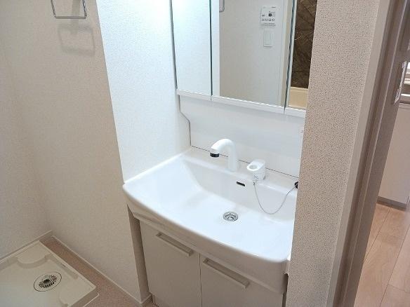 クイーンハウスII　B棟