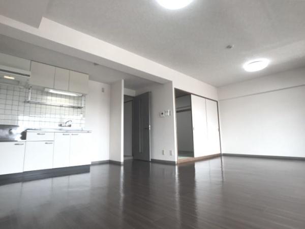ファミール吉川