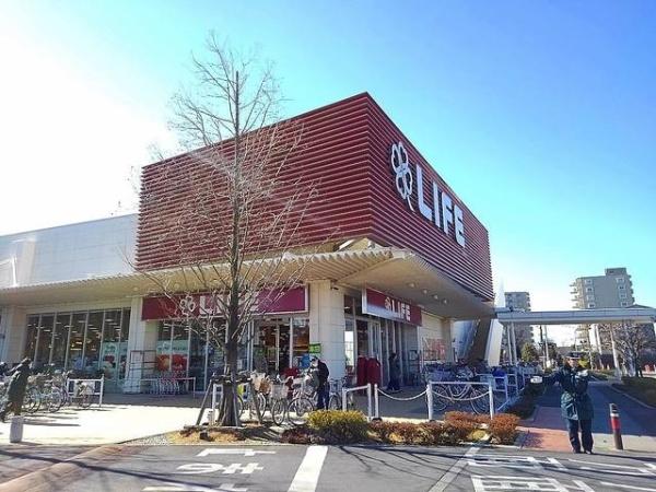 グラース・アビタシオンIII(ライフ吉川栄町店)