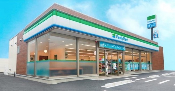 豊島区高松２丁目のマンション(ファミリーマート豊島池袋三丁目店)