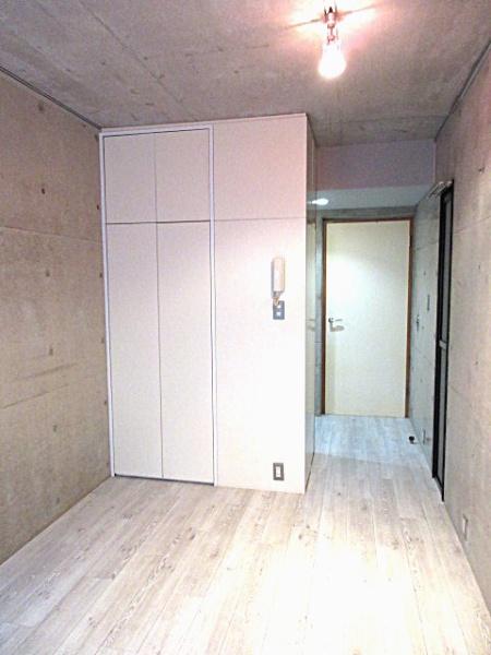 ＧＲＥＹ　ＦＬＡＴ