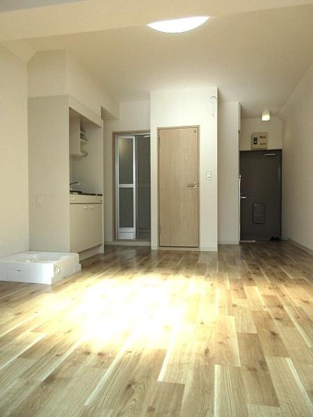 お茶の水スカイハイツ(リビング)