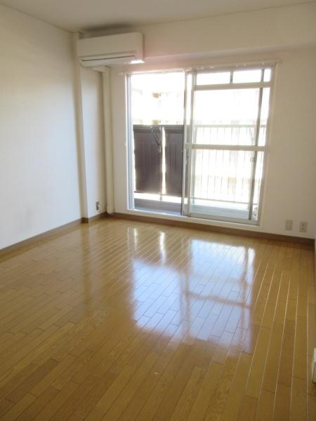 メゾンサンシャイン