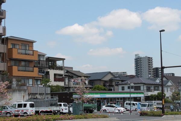 ソアラノーム北浦和(ファミリーマートさいたま大戸四丁目店)