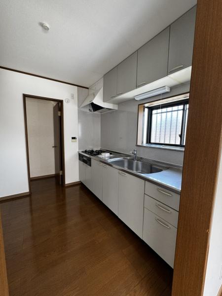 皇山町貸家