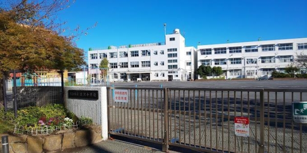 スターホームズ乙舳町(横浜市立金沢小学校)