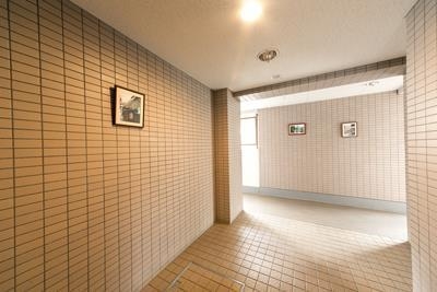 アーバンコート北新宿(エントランス)