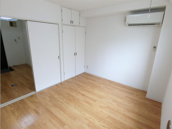 メゾン豊田(リビング)