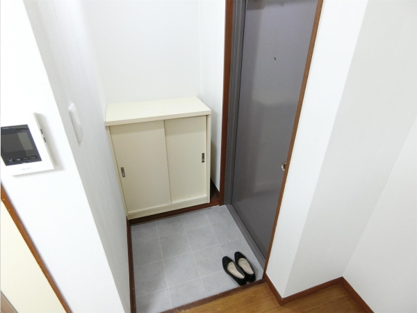 ウイング東北沢(玄関)