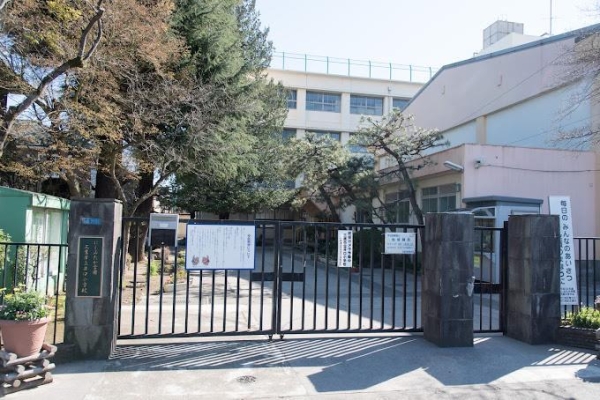 ハイツコレージア(三鷹市立井口小学校)