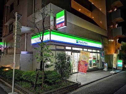 コーポ茜(ファミリーマート北新宿大久保通り店)