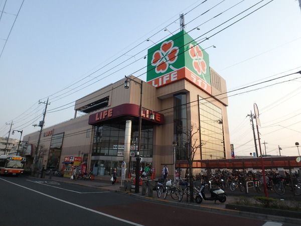 ヴィラージュ竹の塚(ライフ竹の塚店)