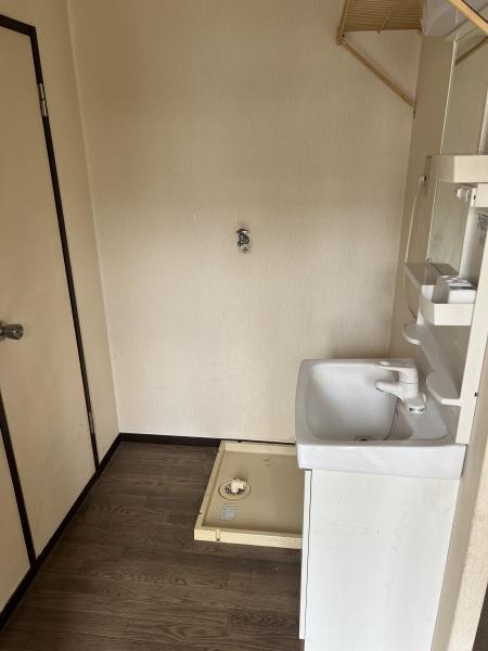 エステート山崎A棟