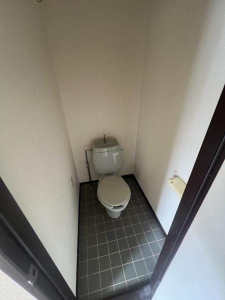 エステート山崎A棟