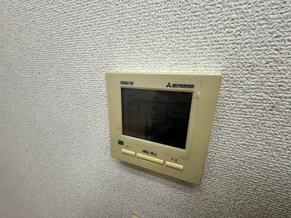 GENESISビル