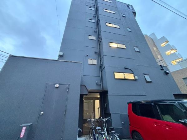 GENESISビル