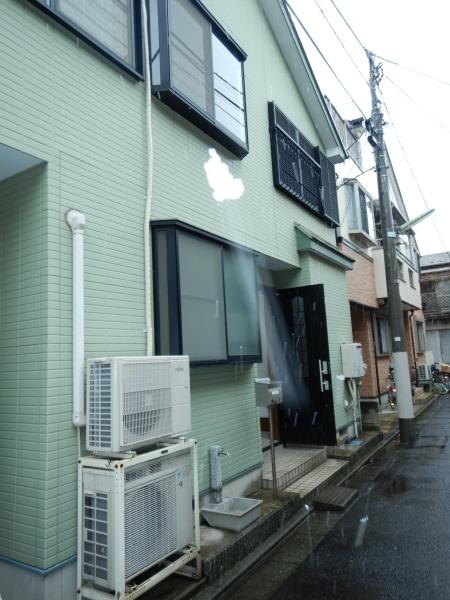 東伊興２丁目貸家