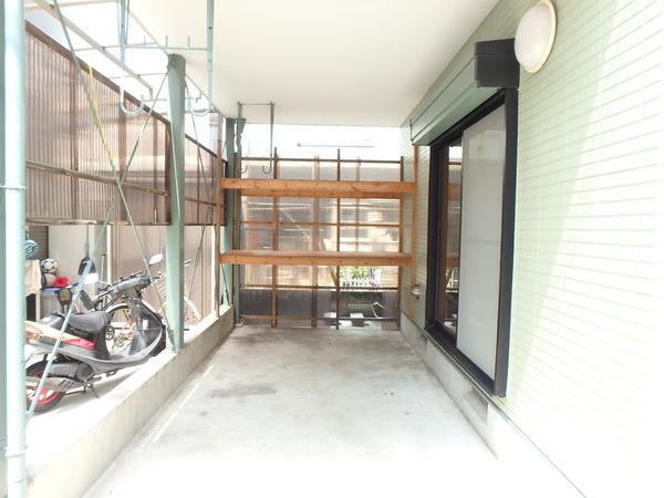 東伊興２丁目貸家