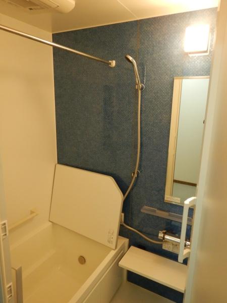 東伊興２丁目貸家