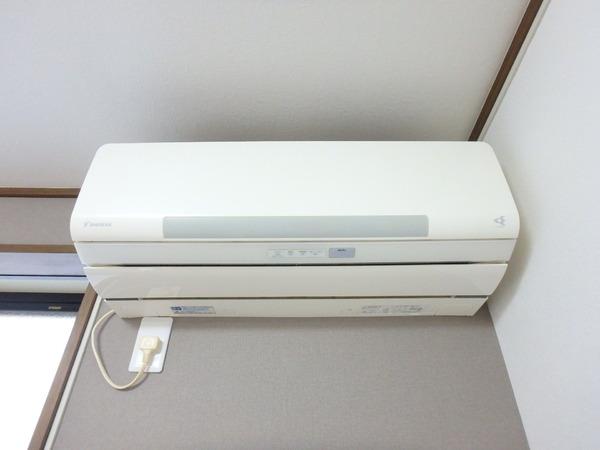 東伊興2丁目貸家