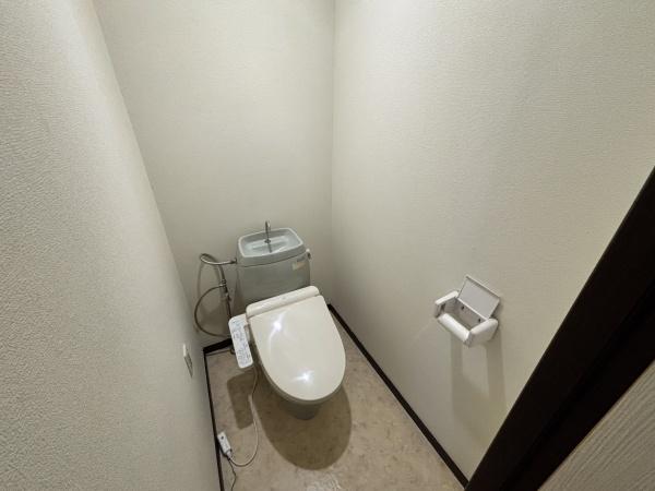 エステート山崎B棟