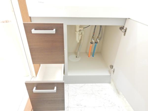 プラーサ　シアン　サージュ