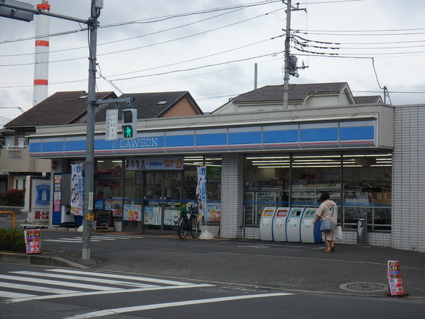 足立区西保木間3丁目のマンション(ローソン西保木間二丁目店)