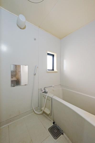 コーポラスクレストC棟(バス)