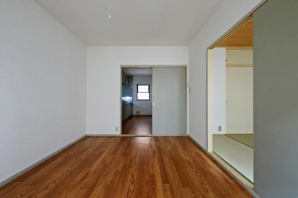 コーポラスクレストC棟(洋室)