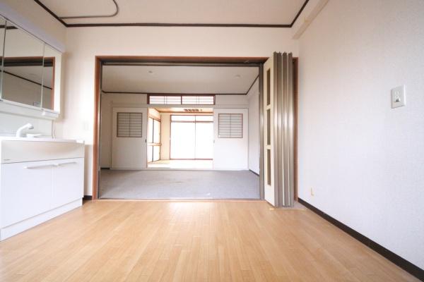 太陽の森マンションパート101