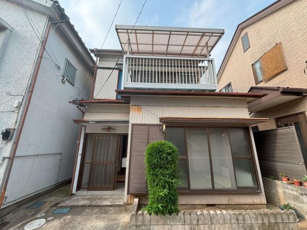 栄町8丁目貸家