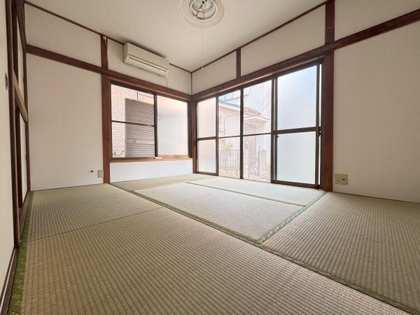 栄町8丁目貸家