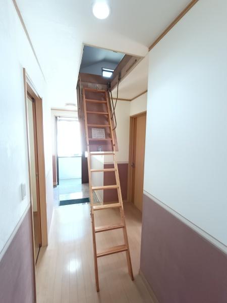 稲越1丁目店舗付住宅