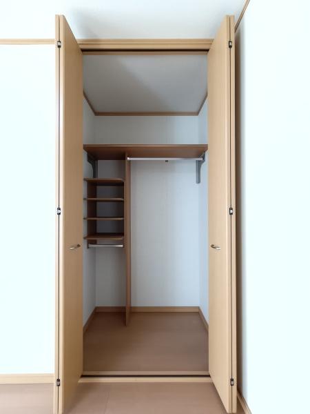 稲越1丁目店舗付住宅