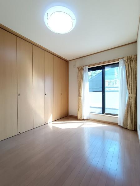稲越1丁目店舗付住宅