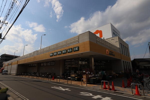 恩間76貸家(MEATMeet 大袋店)