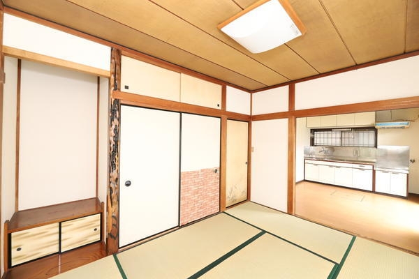 恩間76貸家