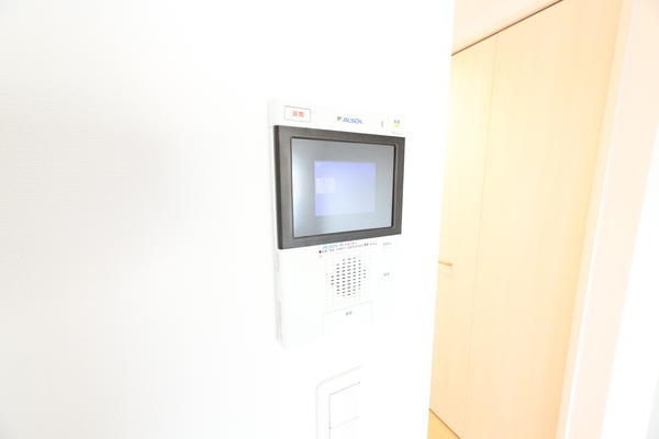 M・I　BLD