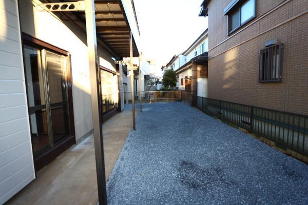 大房関田邸