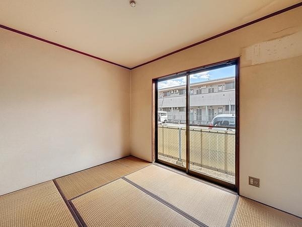 越谷市蒲生茜町のマンション