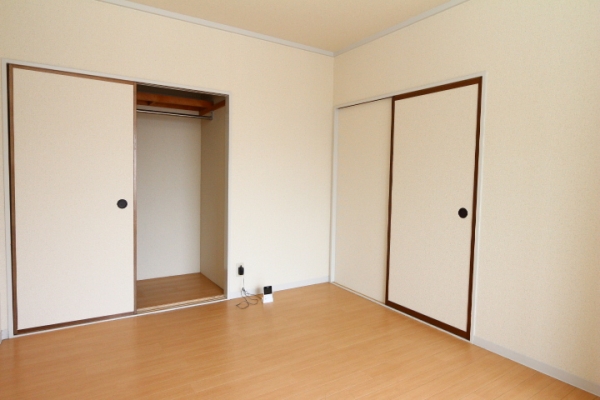 トリヴァンベール岡井