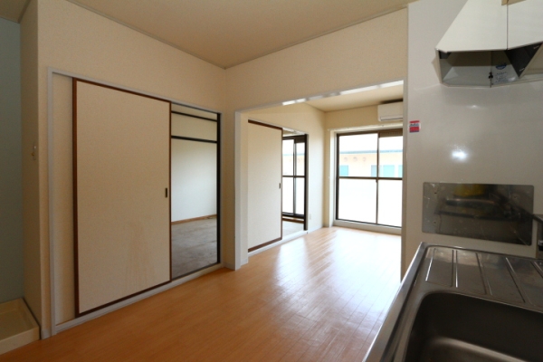 トリヴァンベール岡井