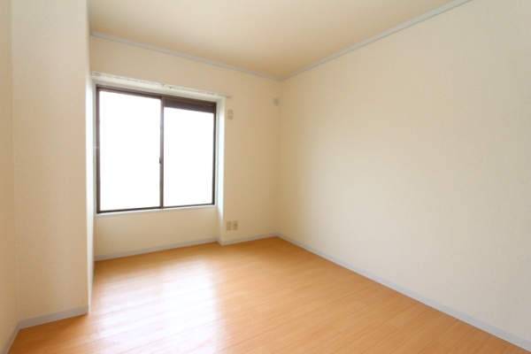 トリヴァンベール岡井