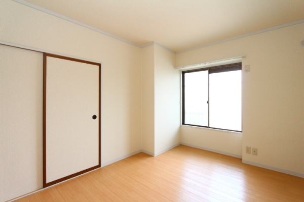 トリヴァンベール岡井