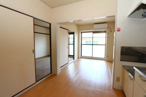 トリヴァンベール岡井